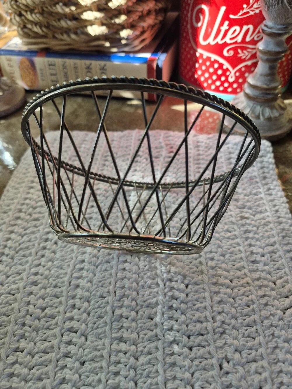 🌿5/$25 Vintage Small Metal Silver-Plated Woven Basket